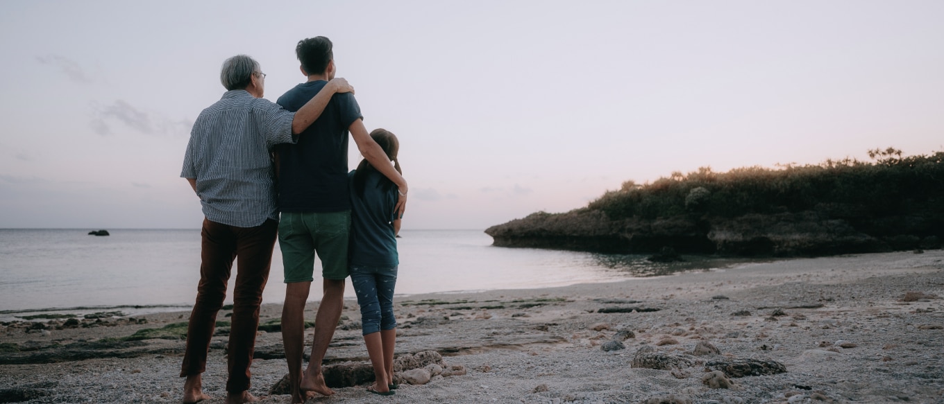 How to talk to your children about money image